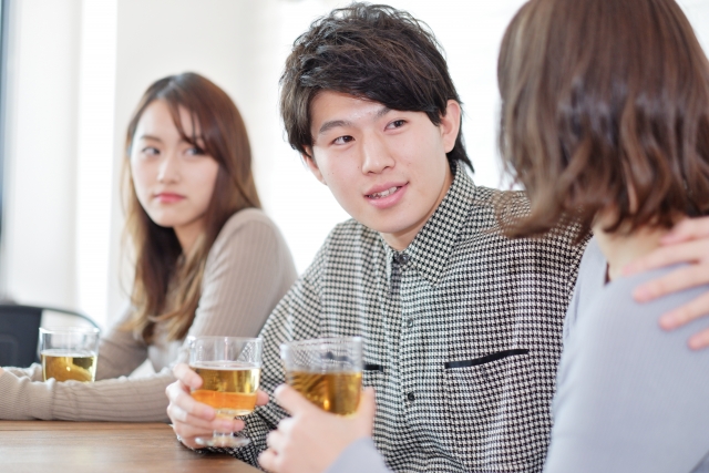 好きな人が他の女性と仲良い時はどうすれば？上手に恋を叶えるヒント