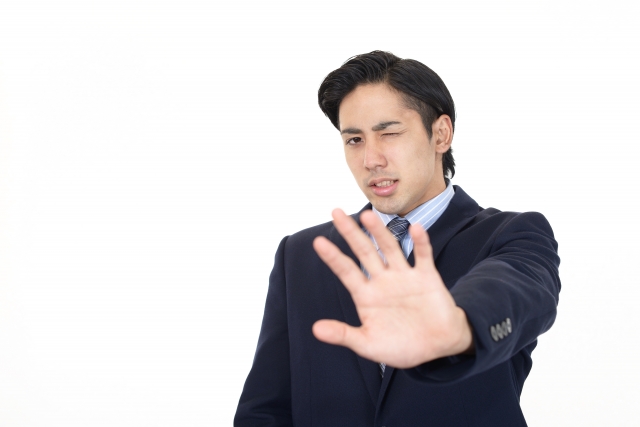 片思いで男性が避けるようになったのはなぜ？諦める前に試したい対処法